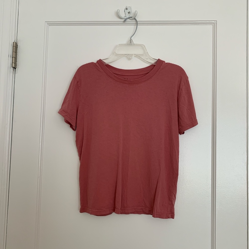 Pink tee